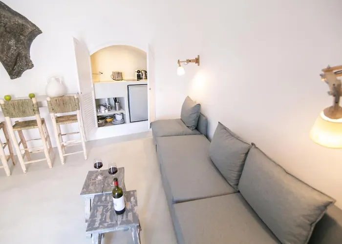 Opsis Cave House